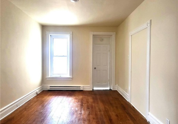 23 Poplar Street, Allentown City, Pennsylvania 18101, 1 Bedroom Bedrooms, 3 Rooms Rooms,1 BathroomBathrooms,Residential,For sale,Poplar,750864