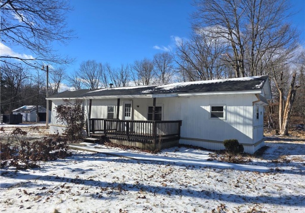 1142 Stateside Drive, Lehigh Township, Pennsylvania 18038, 2 Bedrooms Bedrooms, 4 Rooms Rooms,1 BathroomBathrooms,Residential,For sale,Stateside,750760