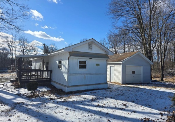 1142 Stateside Drive, Lehigh Township, Pennsylvania 18038, 2 Bedrooms Bedrooms, 4 Rooms Rooms,1 BathroomBathrooms,Residential,For sale,Stateside,750760