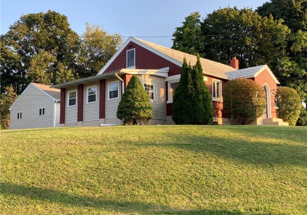 7271 Pa Route 873, Washington Twp, Pennsylvania 18080, 3 Bedrooms Bedrooms, 5 Rooms Rooms,1 BathroomBathrooms,Residential,For sale,Pa Route 873,750889