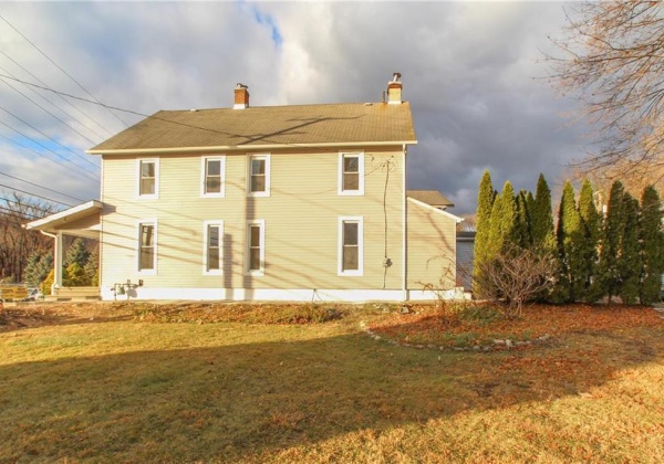 809 Main Street, Washington Twp, Pennsylvania 18013, 3 Bedrooms Bedrooms, 3 Rooms Rooms,1 BathroomBathrooms,Residential,For sale,Main,749503